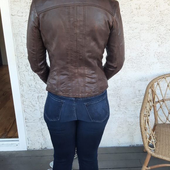 Gorgeous Danier leather moto jacket - Picture 4 of 5